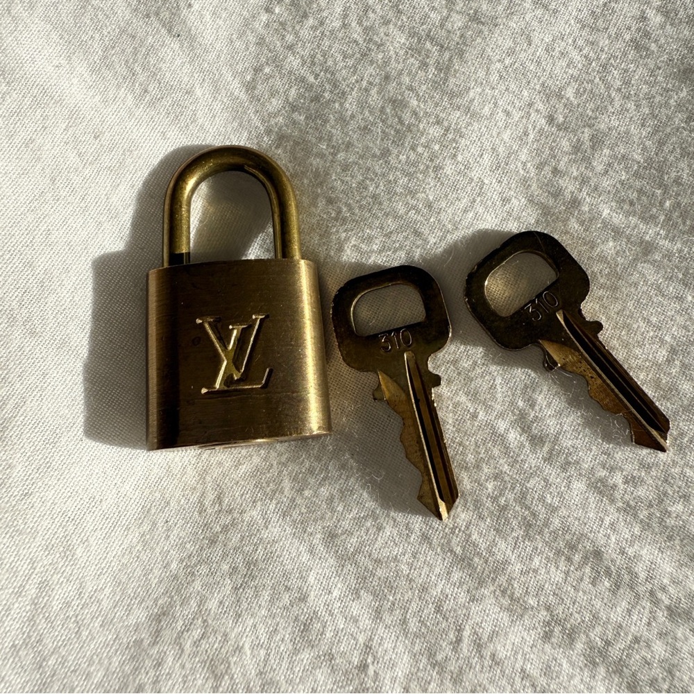 Louis Vuitton Brass Lock & Key Set – Authentic Vintage Accessory